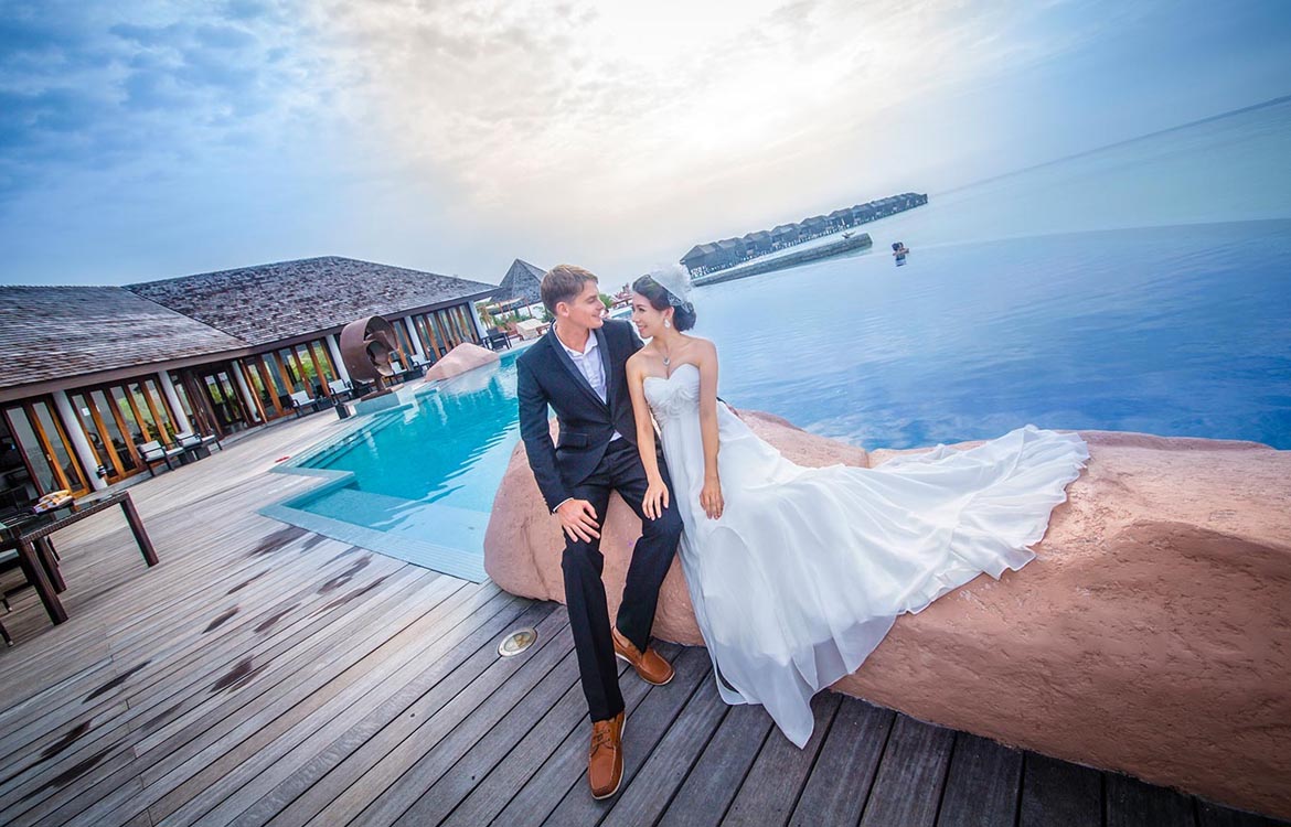 Celebrate Wedding & Anniversary in Maldives