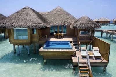 LAGOON BUNGALOW WITH POOL