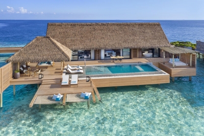 King Grand Overwater Villa With Pool