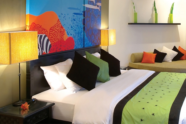 Beachfront Infinity Pool Villa