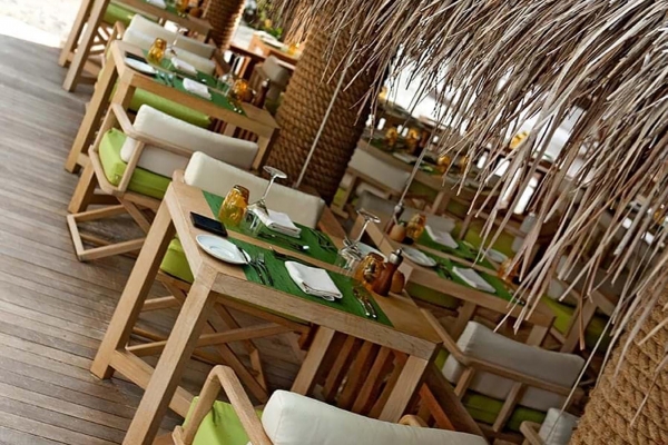 Constance Moofushi Resort