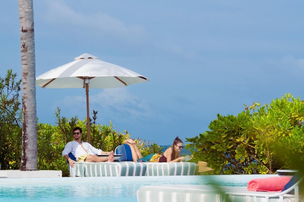 OBLU SELECT LOBIGILI