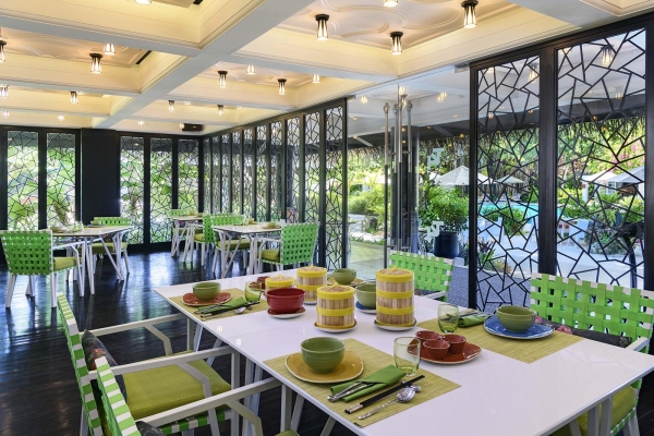 Sheraton Maldives Full Moon Resort