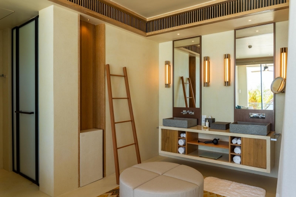 Beach Villa with Pool ? Photo 2