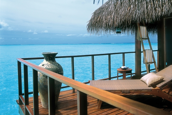 One-Bedroom Ocean Suite with Pool