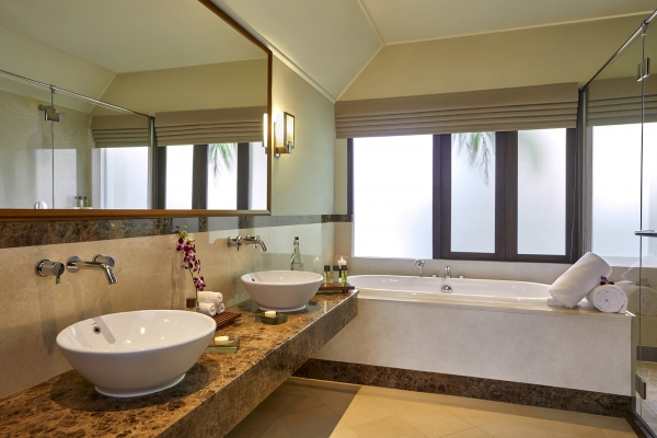 Two Bedroom Rehendi Presidential Suite Pool ? Photo 2