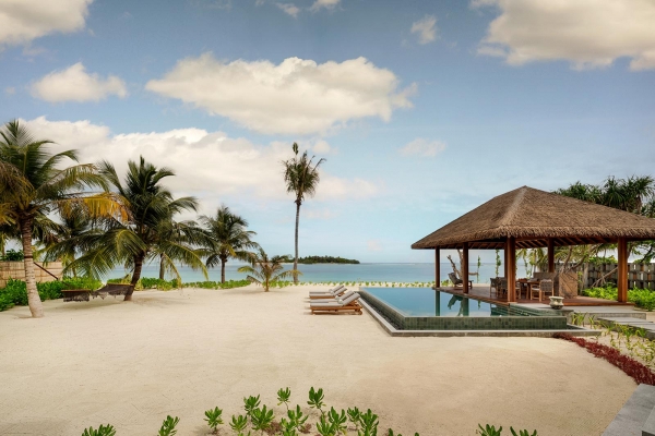 Family Water Villa With Pool