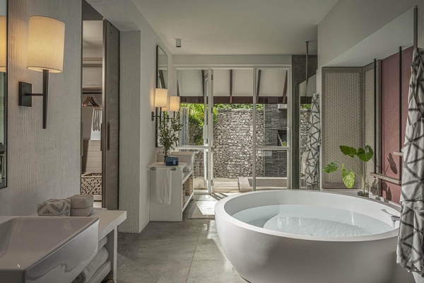 Beach Villa with Pool ? Photo 3