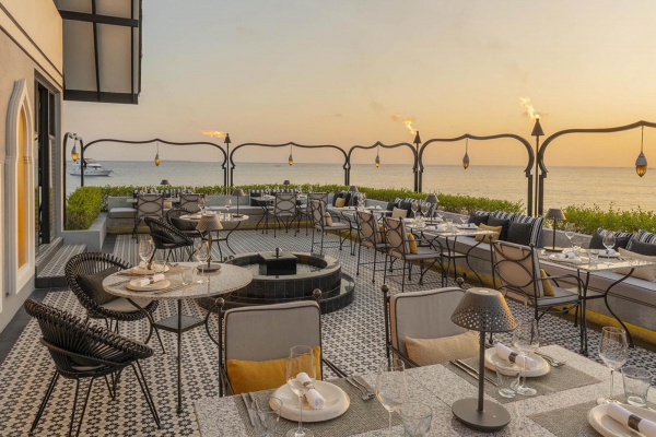 Four Seasons Landaa Giraavaru