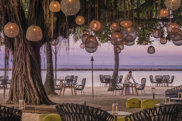 Four Seasons Landaa Giraavaru