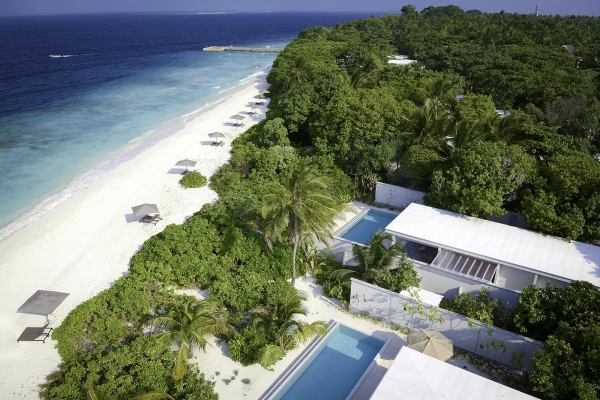 Beach Villa with Pool ? Photo 2