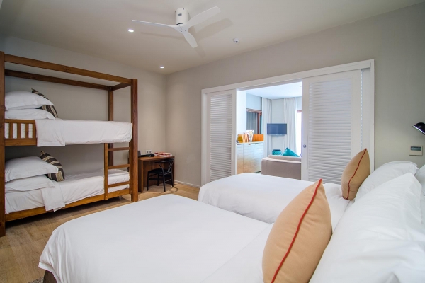 Beach Villa with Pool ? Photo 3