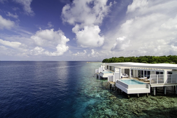 Reef Water Pool Villas