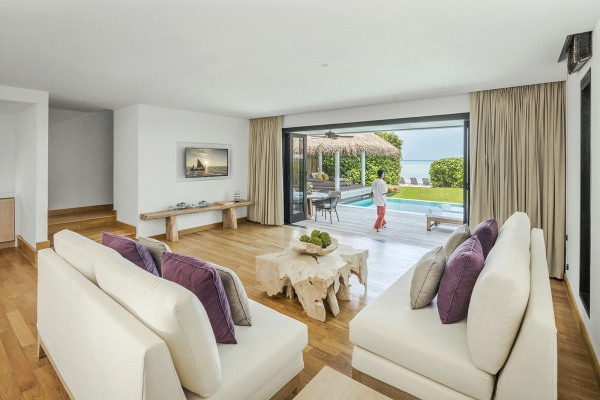 Two-Bedroom Beach House ? Photo 2