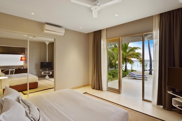  Deluxe Beach Bungalows  ? Photo 4