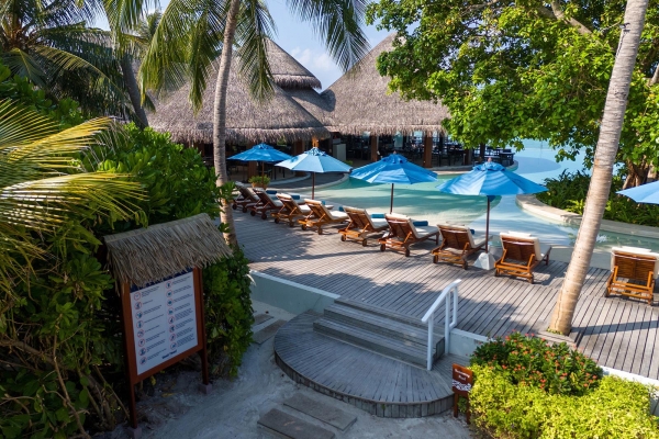 Dusit Thani Maldives Resort Photo 2
