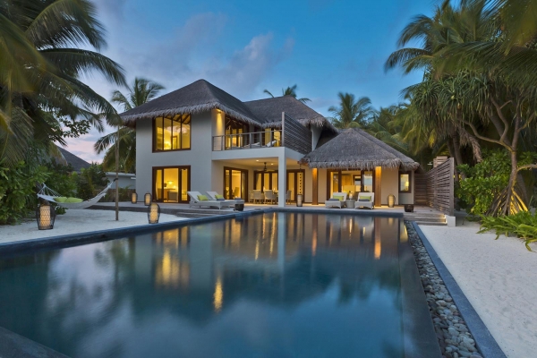 Two Bedrooms Beach Pool Residence
