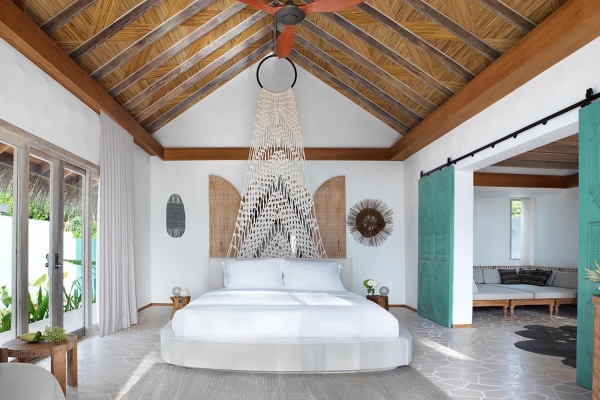 Sunrise Deluxe Beach Villa with Pool