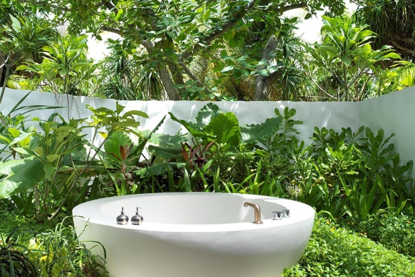 Sunrise Deluxe Beach Villa with Pool ? Photo 2