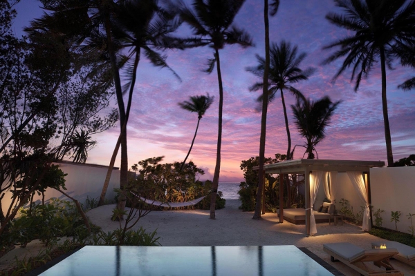 Sunset Deluxe Beach Villa with Pool