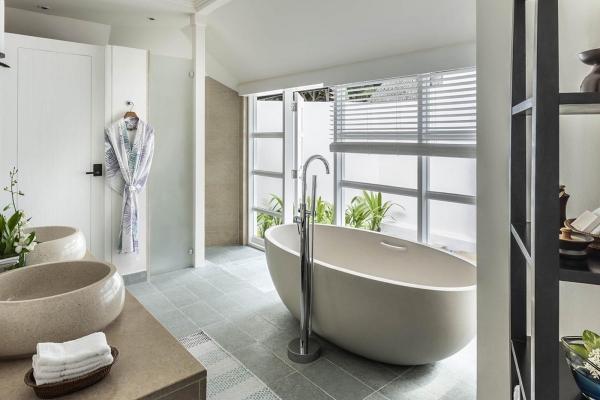 Deluxe Beach Pavilion with Pool ? Photo 2