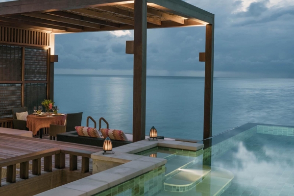 Sunrise Water Villa with Pool