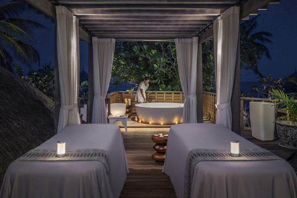 Four Seasons Resort at Kuda Huraa