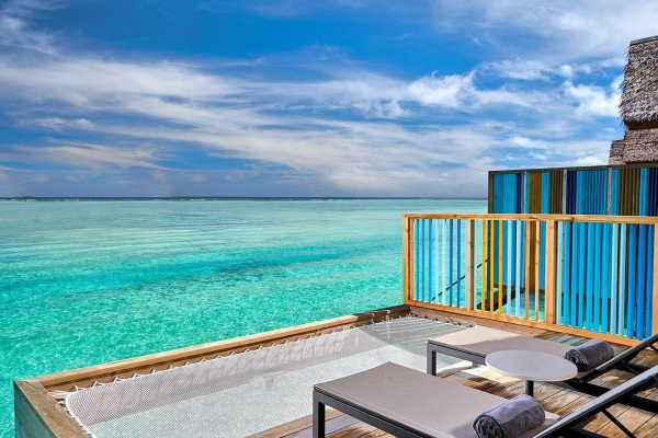 PLATINUM OVERWATER VILLA ? Photo 2