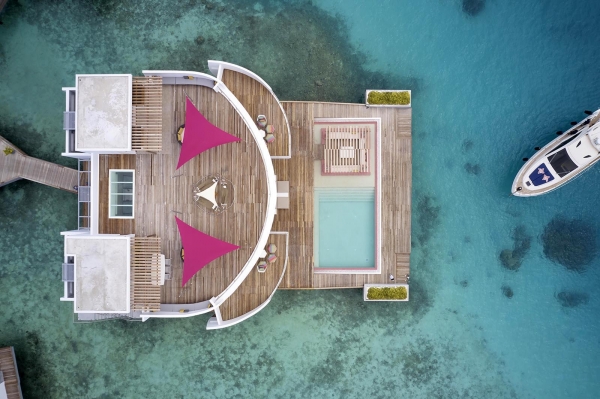 LUX* OVERWATER RETREAT