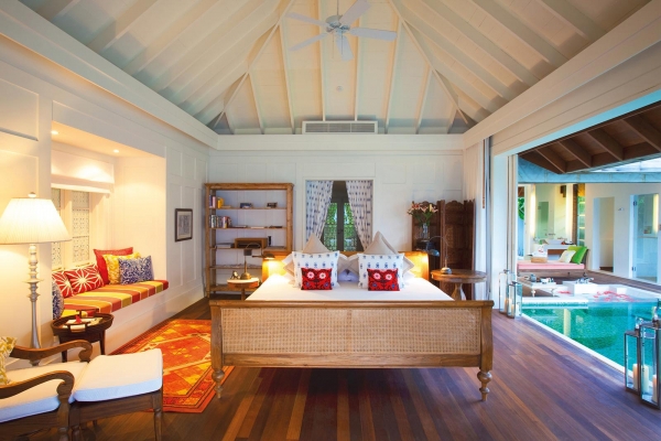 OCEAN HOUSE WITH POOL AND PRIVATE BEACH CABANA ? Photo 2