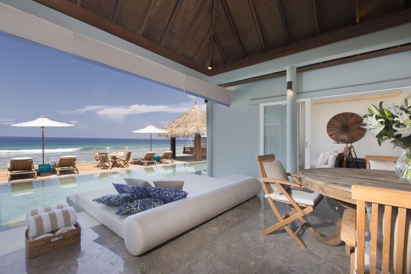 TWO BEDROOM BEACH POOL RESIDENCE