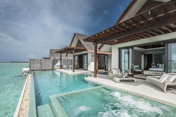 ONE BEDROOM OCEAN POOL PAVILION