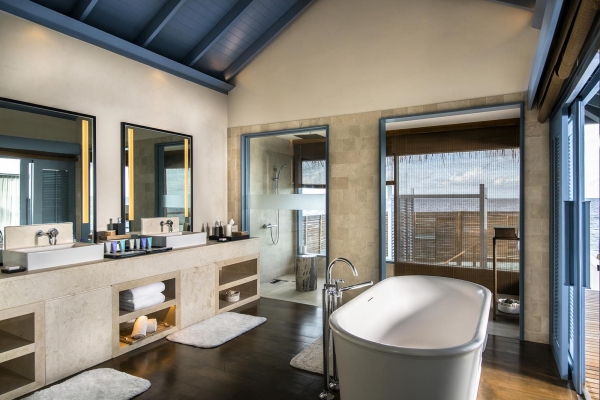 Sunset Overwater Villa ? Photo 2