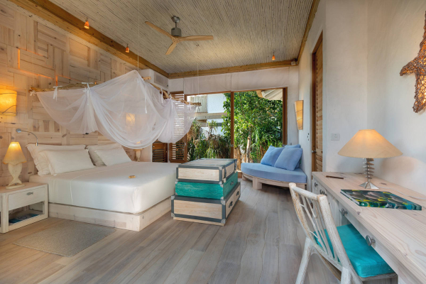 2 Bedroom Island Retreat with Slide ? Photo 3