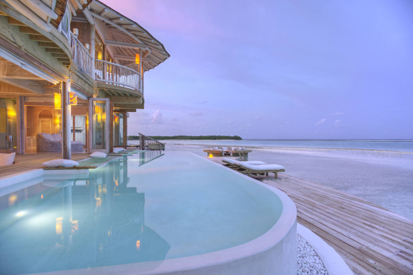 2 Bedroom Water Retreat with Slide ? Photo 2