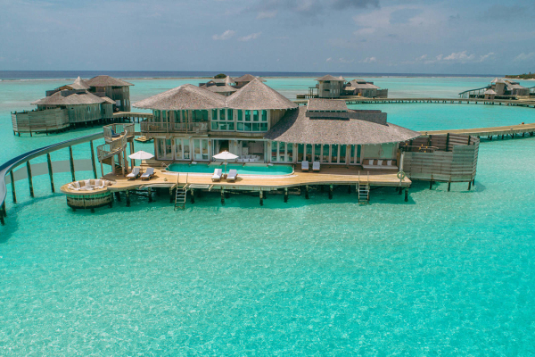 3 Bedroom Water Retreat with Slide