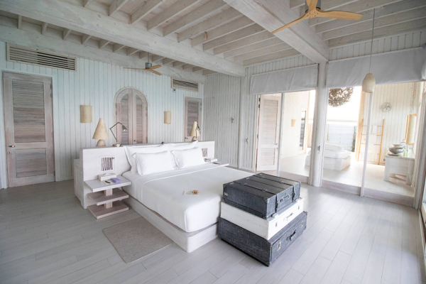 5 Bedroom Water Retreat with Slide - Photo 3