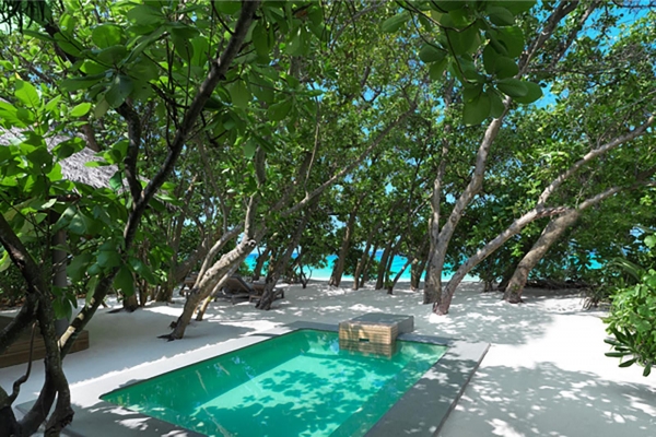 Three Bedroom Beach Pool Residence