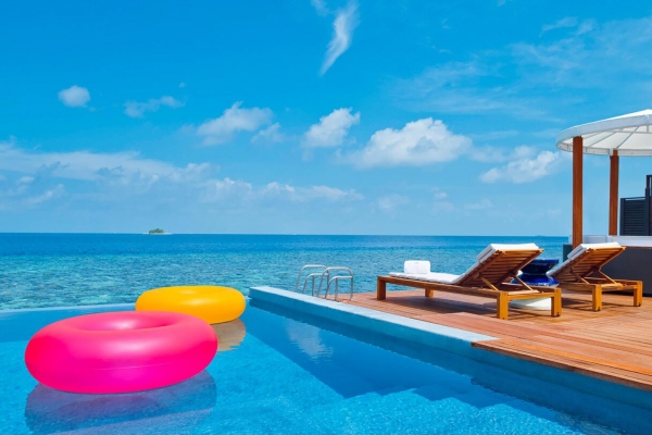 FABULOUS OVERWATER OASIS ? Photo 3