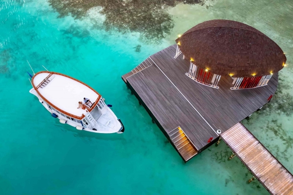 Ozen Life Maadhoo Resort Photo 5