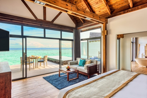 OVERWATER POOL VILLA OCEAN ? Photo 4