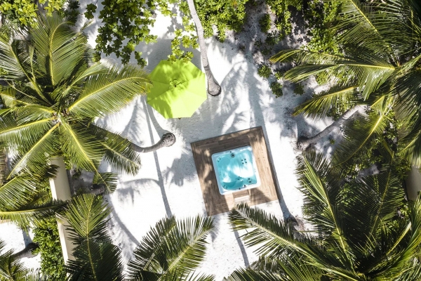 Jacuzzi Beach Villas