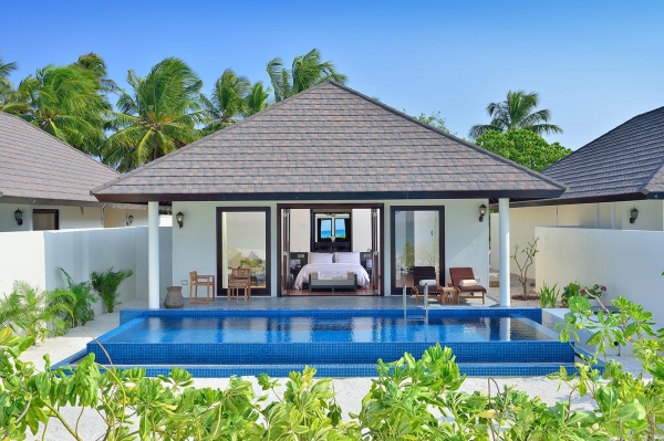SUNSET BEACH VILLA WITH POOL