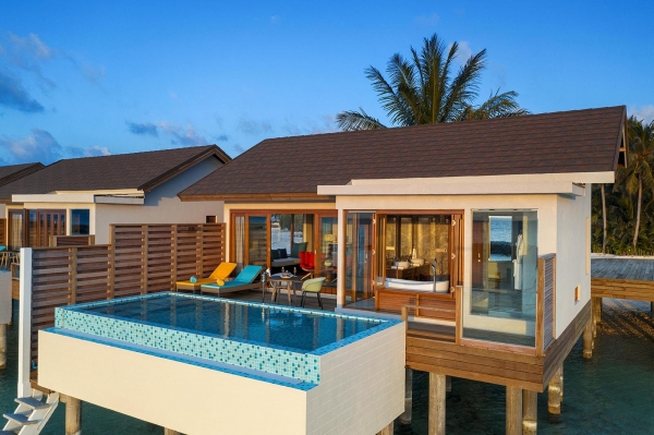 SUNSET WATER VILLA WITH POOL