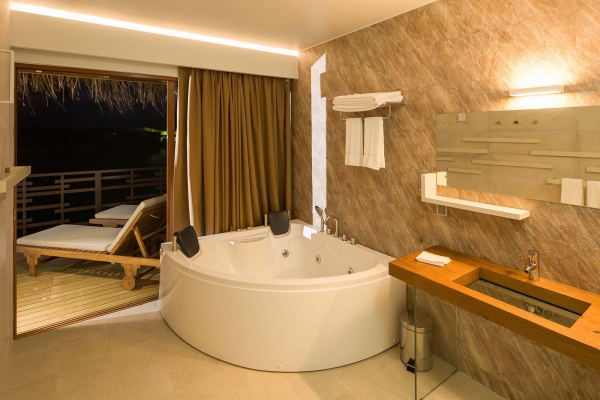 Lagoon Suites ? Photo 3