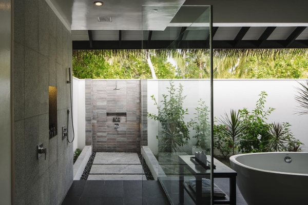 Beach Two-bedroom Pool Retreat ? Photo 3