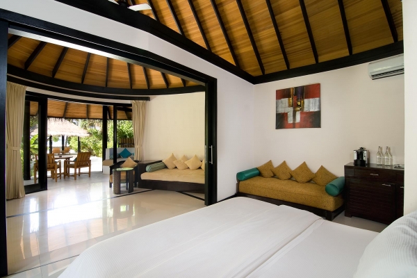 FAMILY DELUXE BEACH VILLA WITH POOL