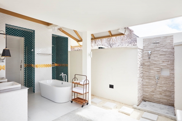 FAMILY BEACH SUITE WITH POOL ? Photo 2