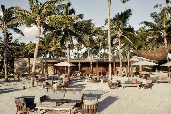 Patina Maldives, Fari Islands