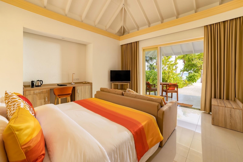 STAY 4 NIGHTS IN TWO BEDROOM LAGOON VILLA WITH POOL   SLIDE